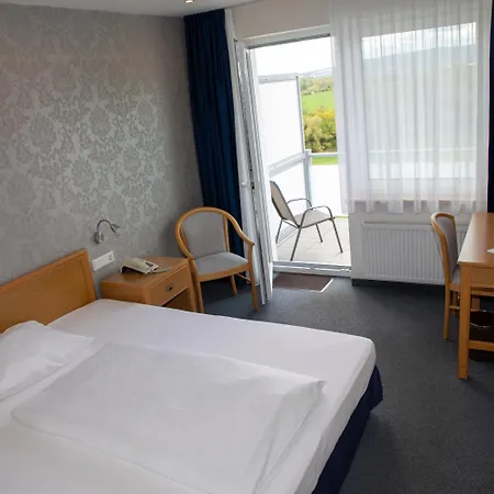 Hotell Weserblick 3*